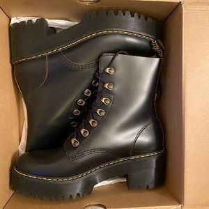 NEW Dr. Martens Vintage Smooth Leona Heeled Boots